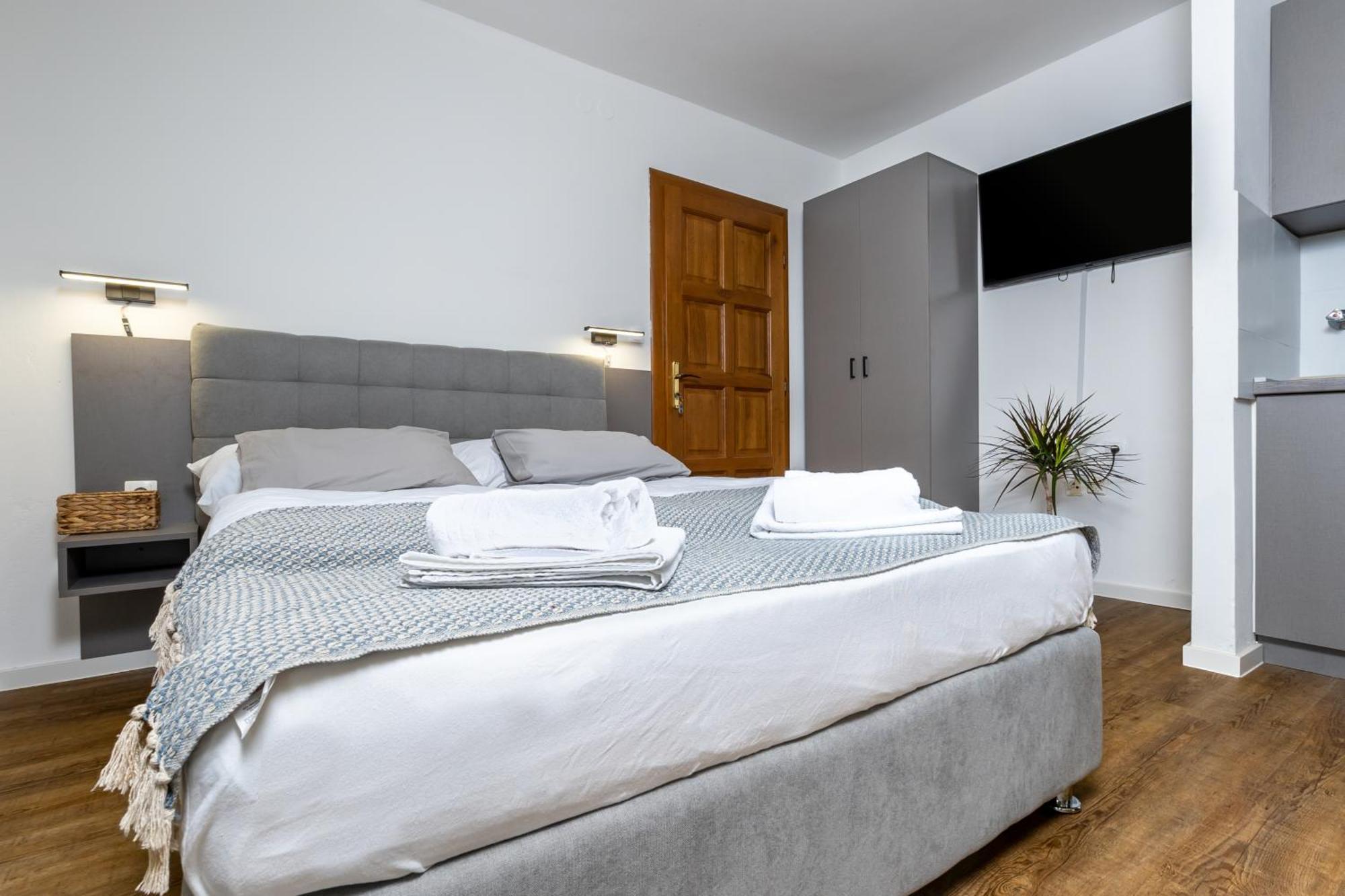 Apartments Dida Sime Starigrad Paklenica Esterno foto
