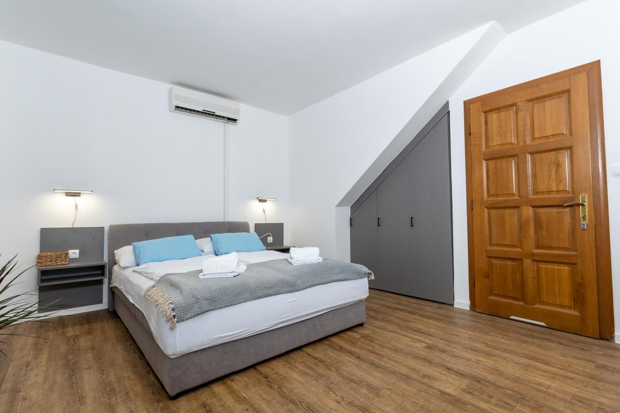 Apartments Dida Sime Starigrad Paklenica Esterno foto