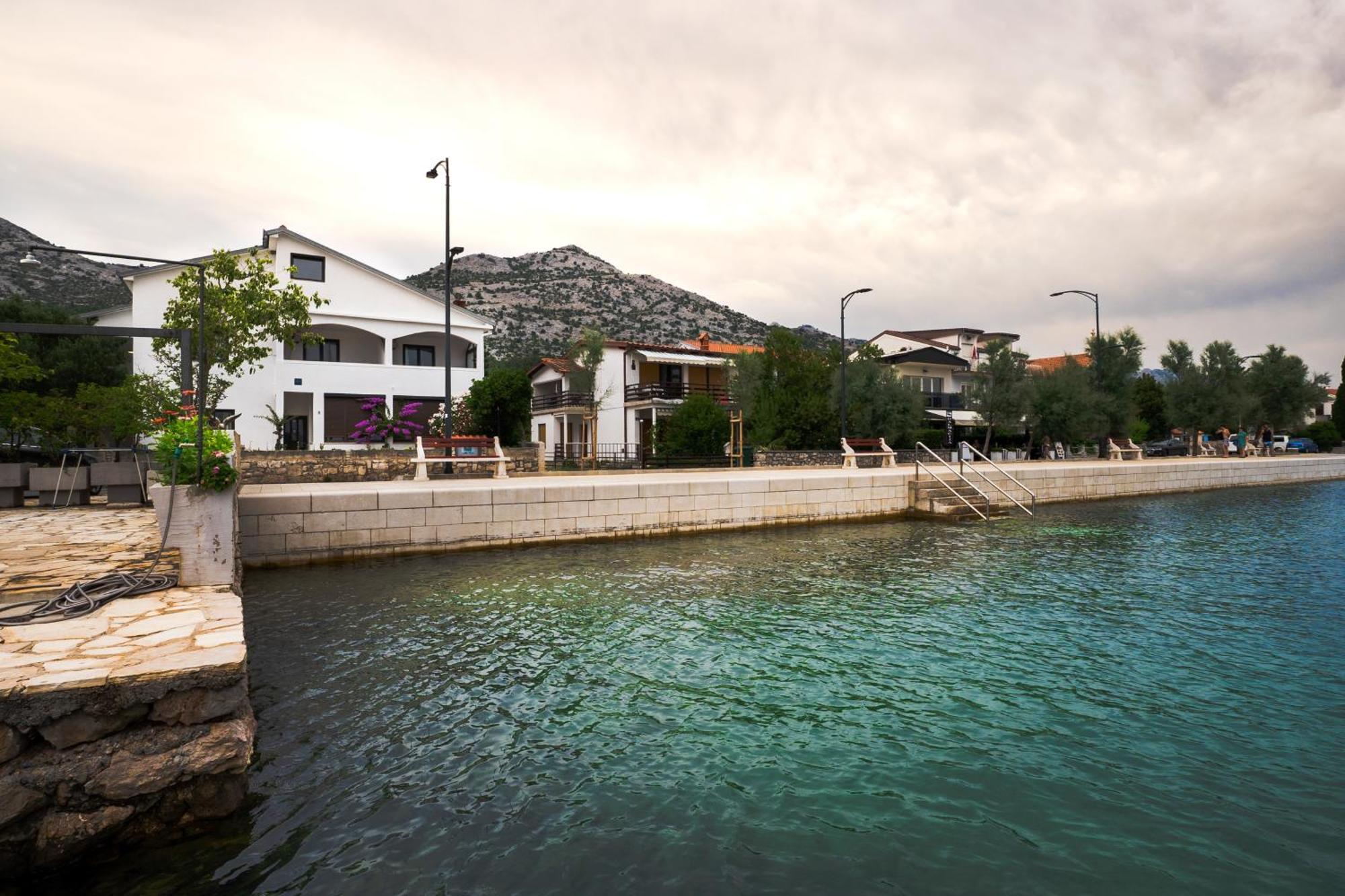 Apartments Dida Sime Starigrad Paklenica Esterno foto